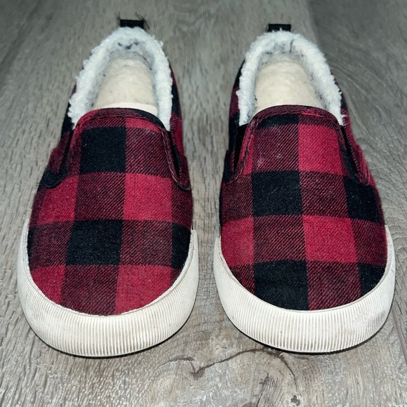 GAP Faux Sherpa Lined Slip On Shoes 9T | Buffalo Check Slip On Shoes 9T - Picture 12 of 13
